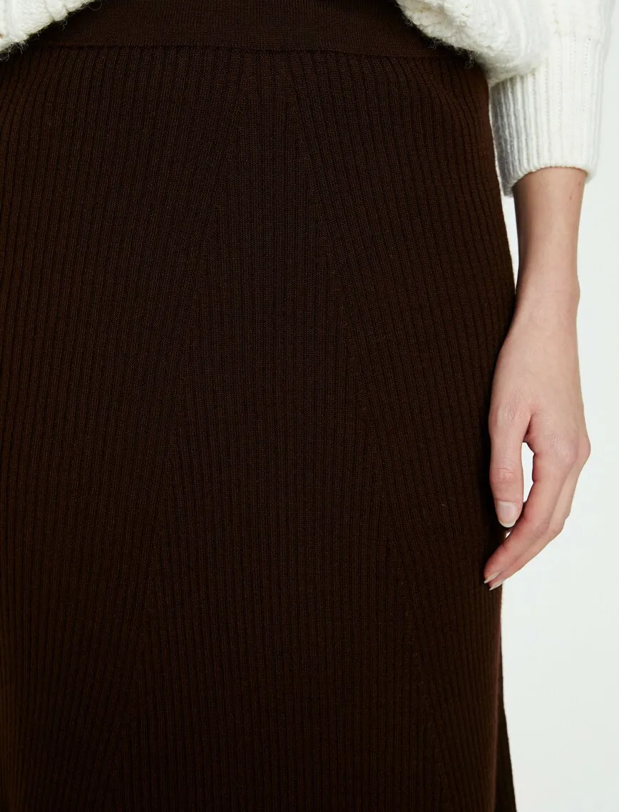 12271 Brown Knitwear Midi Skirt