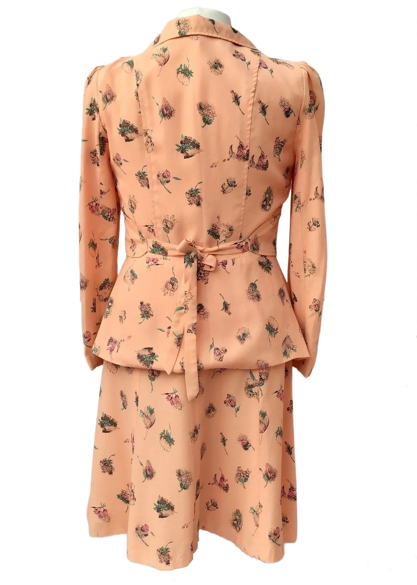 1970s Vintage Peach Floral Crepe Skirt Suit by Creation Mademoiselle