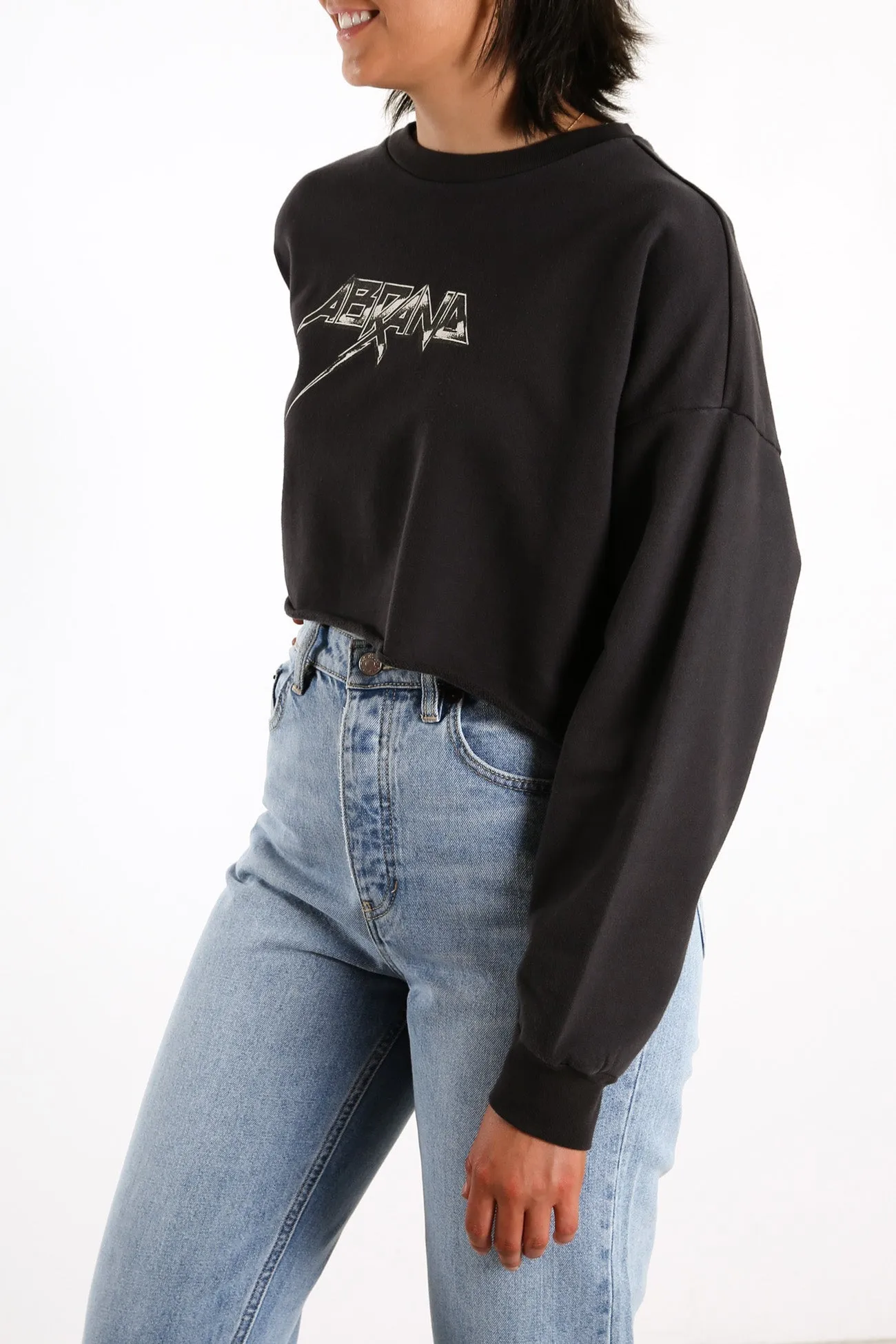 A Oversized Crop Sweater Graphic Black Fade