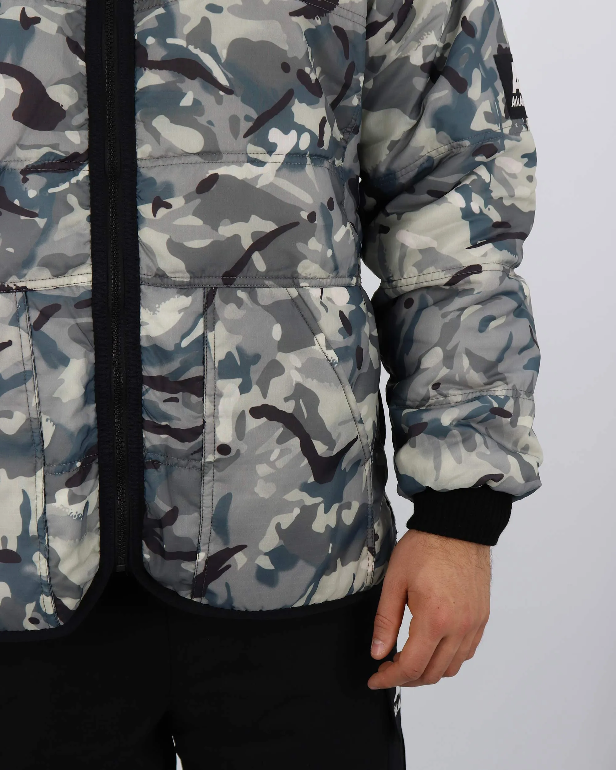 B500AA - Reversible Quilted Jacket - Vista Urban/ Navy