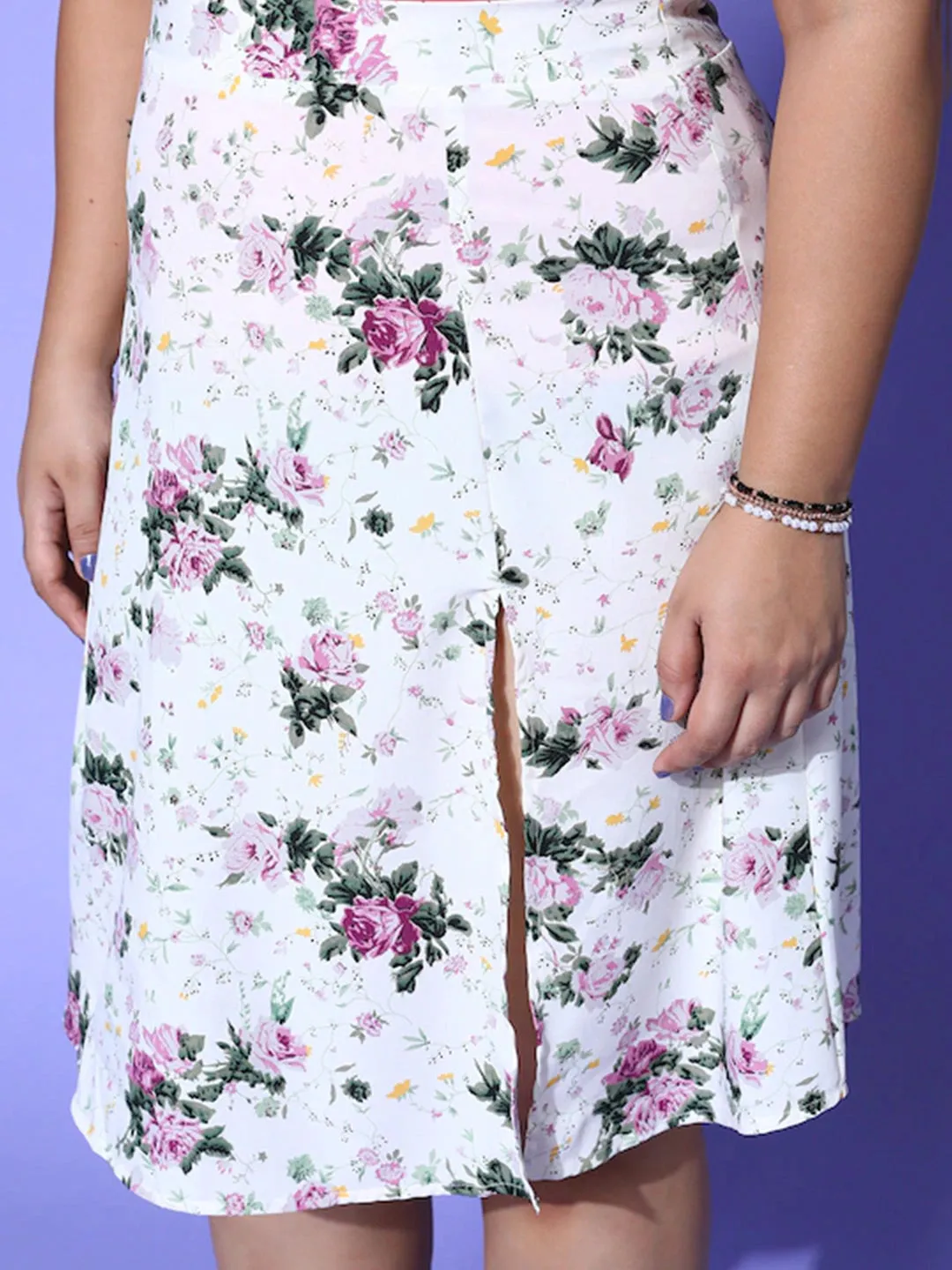 Berrylush Women Plus Size Off-White & Pink Floral Printed Thigh-High Slit Flared A-Line Midi Skirt