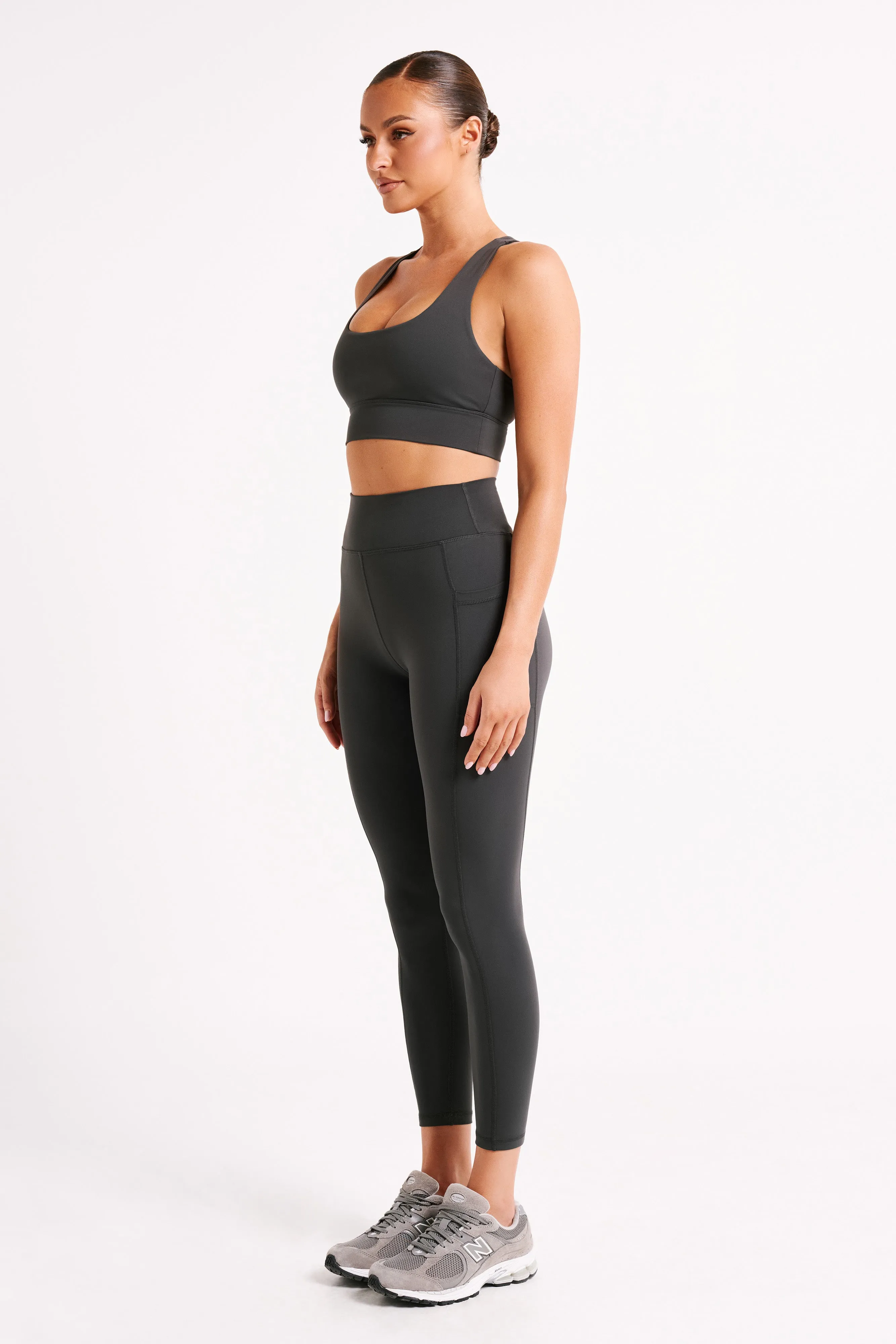 Briar V Back Leggings With Pockets - Charcoal