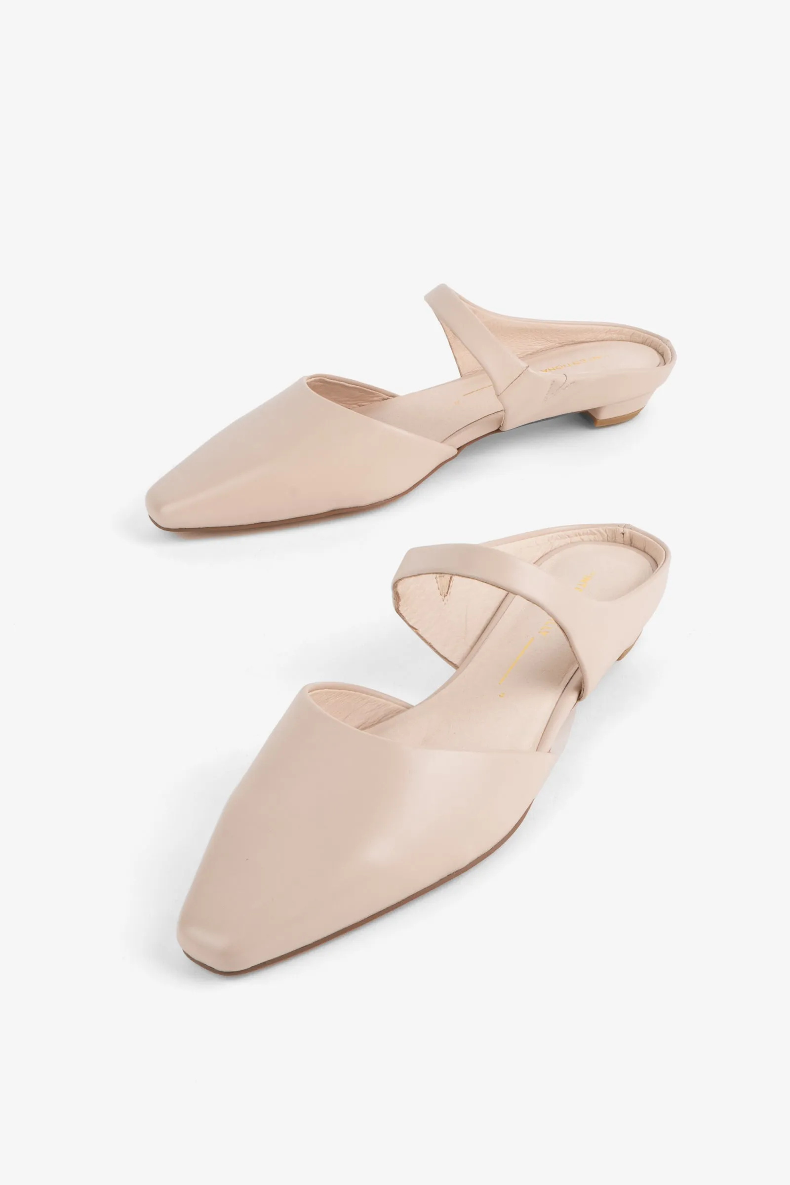 LOURDES SLIP ON MULE