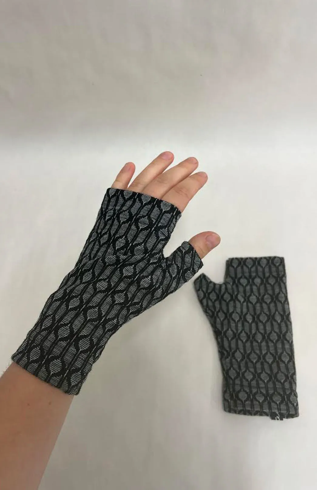 Mittens (Fingerless Gloves)