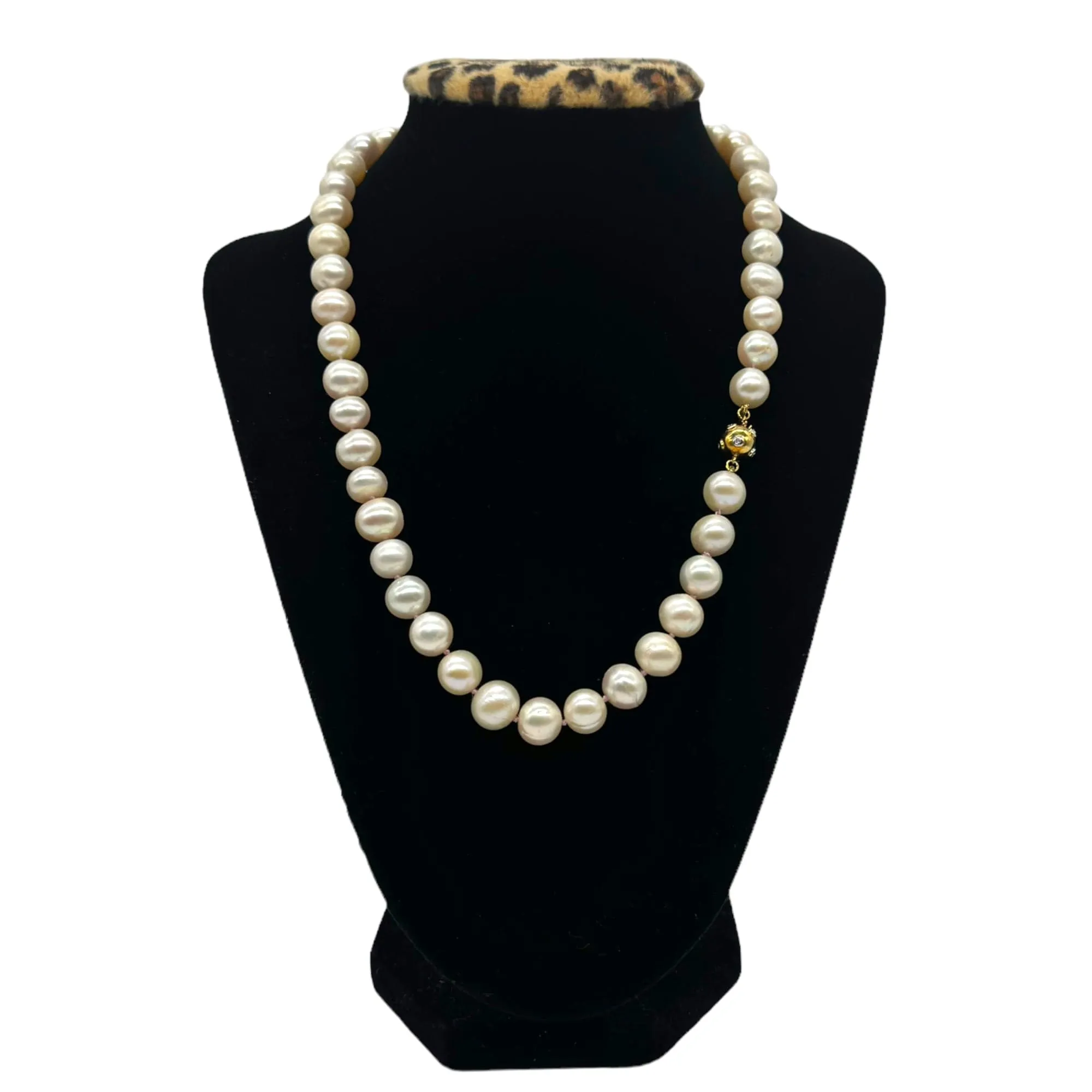 NECKLACE Pearl with 14K Yellow Gold & Diamond Ball Clasp