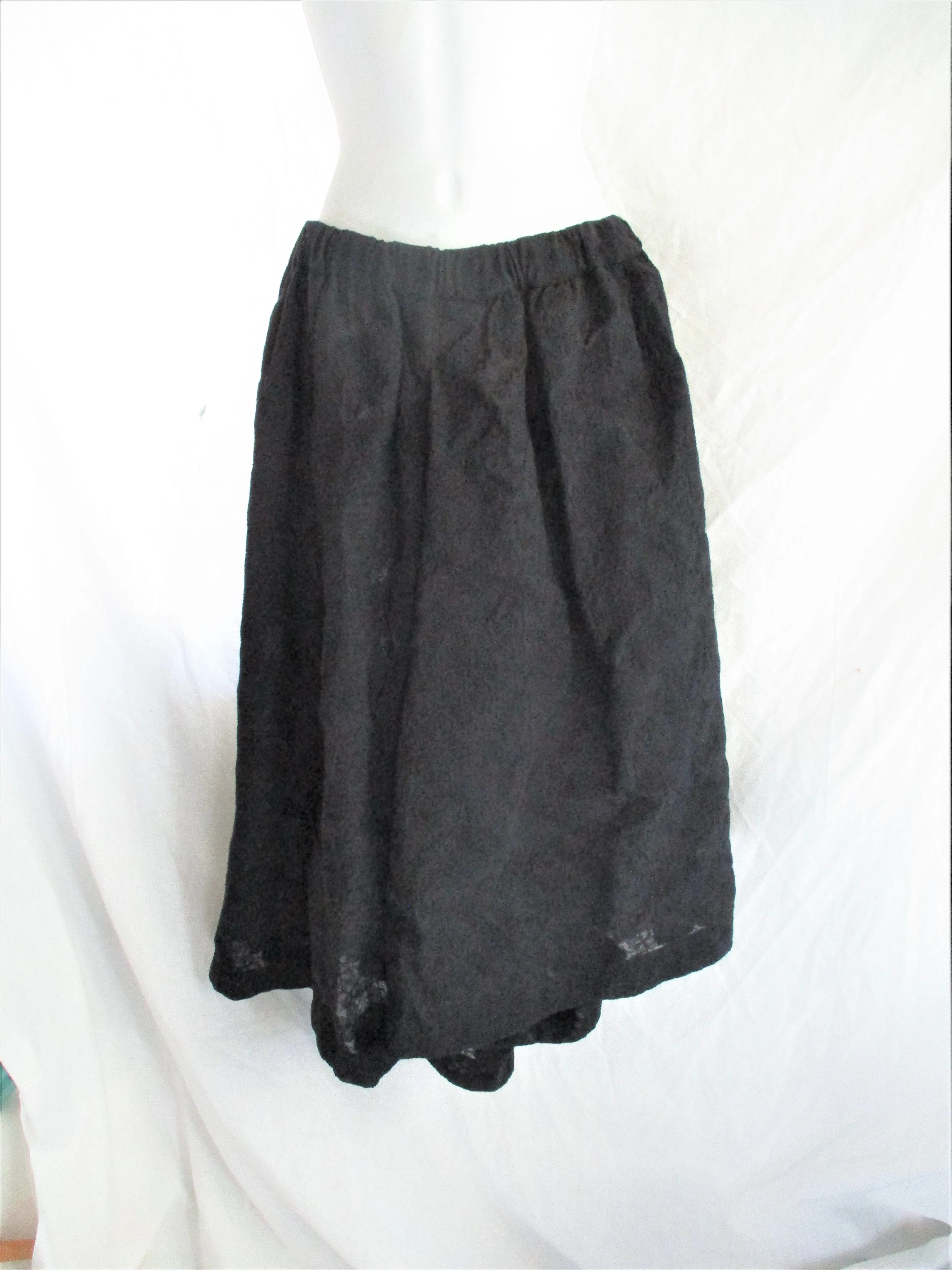 NWT NEW COMME DES GARCONS Lace Midi Skirt Culotte S Boho Textured BLACK