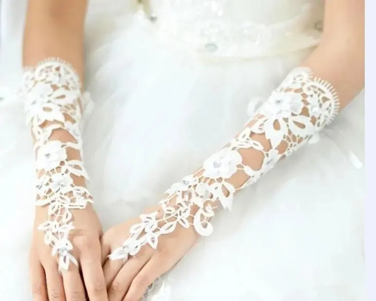 Rhinestone Detailed Lace Applique Fingerless Wedding Gloves