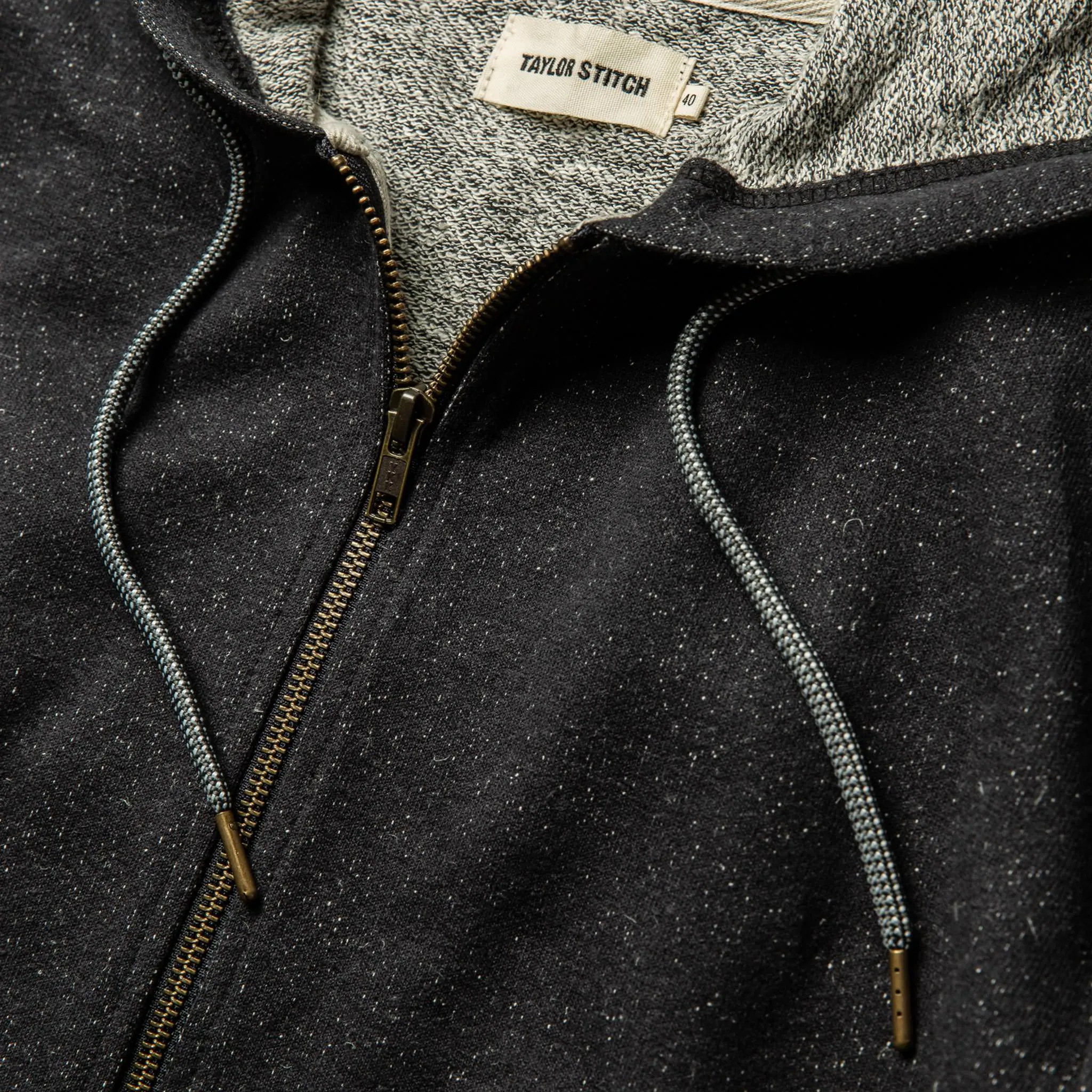 The Après Hoodie in Coal