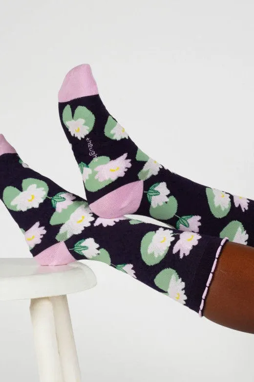 Thought Birth Flower Water-Lily Bamboo Socks